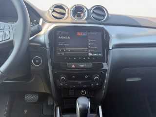 Suzuki Vitara 1,4 Hybrid 6AT Shine| Automatik | ab 29.490,-