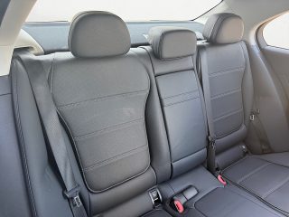 Mercedes-Benz C 300e Avantgarde PHEV Aut. 313PS | Schiebedach | Navi