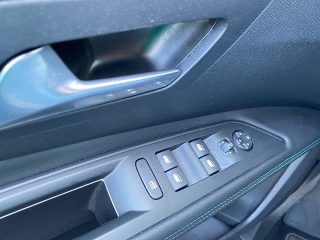 Peugeot 3008 1,6 PHEV Allure Aut. 180PS | LED | Nav | Kam