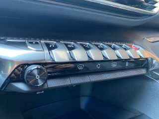 Peugeot 3008 1,6 PHEV Allure Aut. 180PS | LED | Nav | Kam