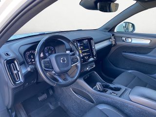 Volvo XC40 T4 Momentum Pro Aut. | LED | Winter Paket | AHK