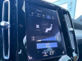 Volvo XC40 T4 Momentum Pro Aut. | LED | Winter Paket | AHK