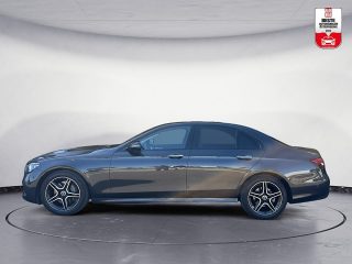 Mercedes-Benz E 220d AMG Line 4Matic Aut. | LED | Navi | AHK