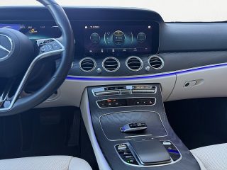 Mercedes-Benz E 220d AMG Line 4Matic Aut. | LED | Navi | AHK