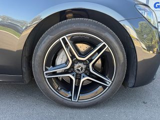 Mercedes-Benz E 220d AMG Line 4Matic Aut. | LED | Navi | AHK