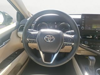 Toyota Camry 2,5 Hybrid 218PS VIP | Vermittlungsverkauf