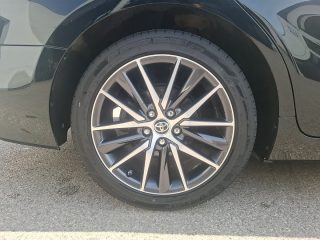 Toyota Camry 2,5 Hybrid 218PS VIP | Vermittlungsverkauf