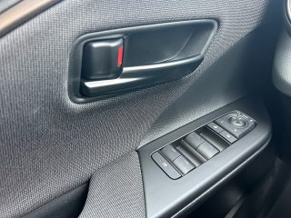 Toyota C-HR 2,0 PHEV Active Drive CVT 223PS