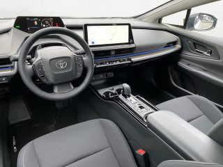Toyota Prius 2,0 PHEV Executive CVT 223PS | Navi | Kam