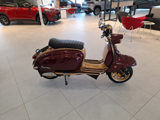 Royal Alloy JPS 350 on road