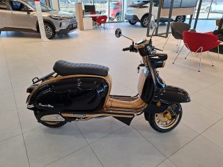 Royal Alloy JPS 350 on road