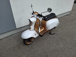 Royal Alloy JPS 350 on road