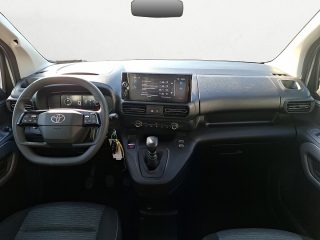 Toyota Proace City Verso L1 1,2 110 Shuttle | ab €25.990,-