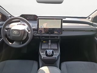 Toyota C-HR+ Elektro 77kWh AWD Lounge mit Sky & Sound Paket