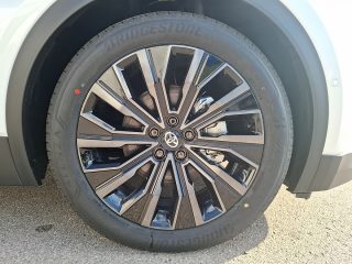 Toyota C-HR+ Elektro 77kWh AWD Lounge mit Sky & Sound Paket