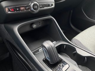 Volvo XC40 T4 PHEV R Design Aut. 211PS | LED | Navi
