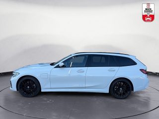 BMW 320e Touring M-Sport Aut. 204PS | Laser | AHK | Navi