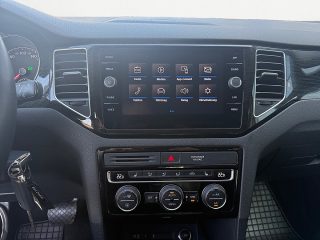 VW Golf Sportsvan 1,6 TDI Highline DSG | Kamera | Sitzhzg