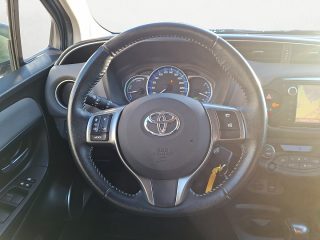 Toyota Yaris 1,5 VVT-i Hybrid Edition 45 Aut. 100 PS | Navi