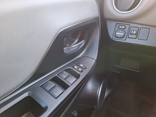Toyota Yaris 1,5 VVT-i Hybrid Edition 45 Aut. 100 PS | Navi