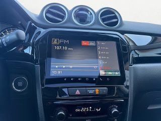 Suzuki Vitara 1.4 Mild Hybrid Flash Allgrip | ab 30.690,- | Jacques Lemans Edition